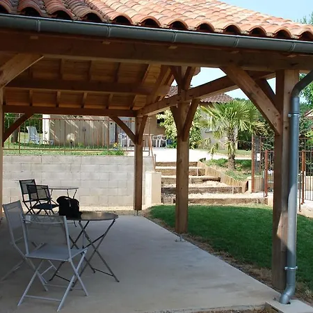 Village De Gites Le Chatenet Thonac Exterior foto