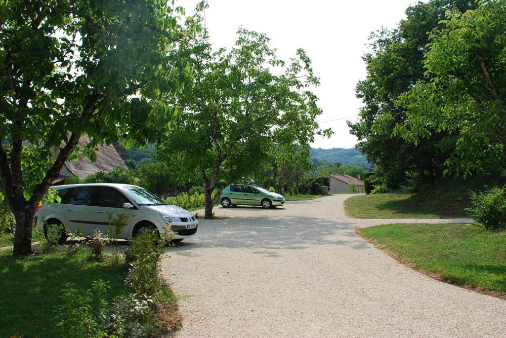 Village De Le Châtenet Hébergement de vacances *