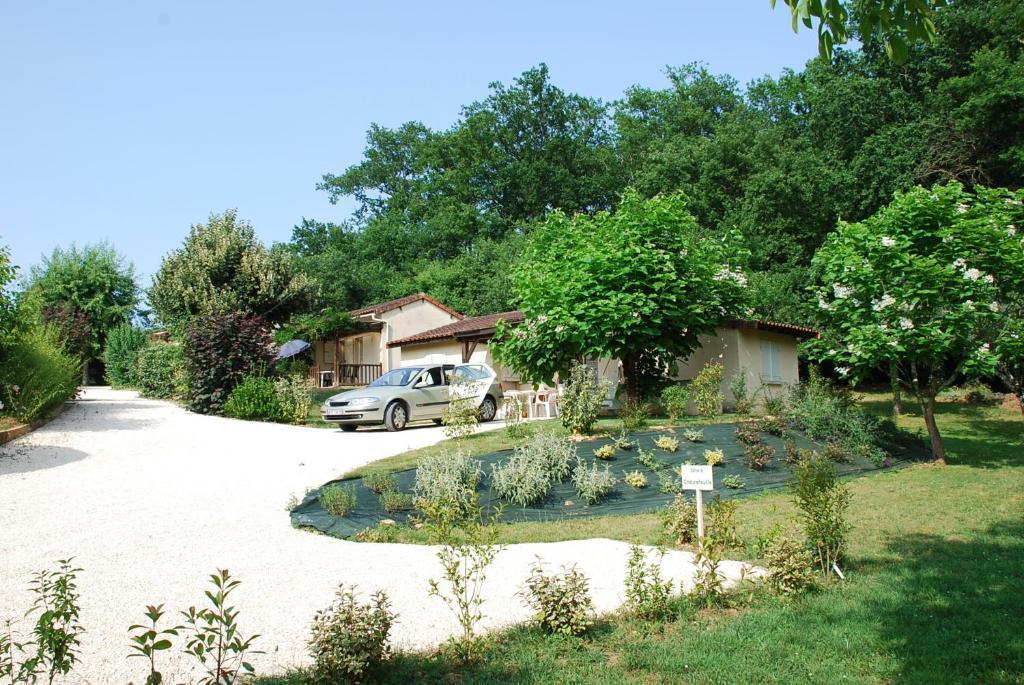 Village De Le Châtenet Thonac